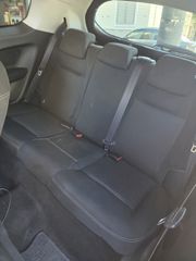 Peugeot 208 2016-thumb-9