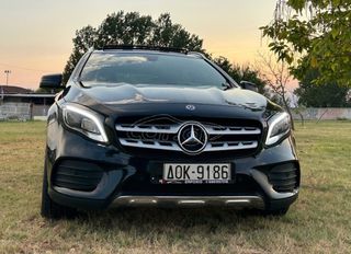 Mercedes-Benz GLA 180 2018 AMG LINE PANORAMA AUTOMATIC-thumb-1