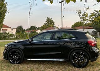 Mercedes-Benz GLA 180 2018 AMG LINE PANORAMA AUTOMATIC-thumb-2