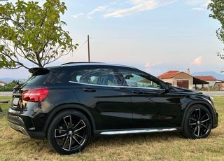 Mercedes-Benz GLA 180 2018 AMG LINE PANORAMA AUTOMATIC-thumb-13