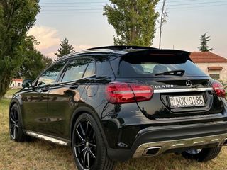 Mercedes-Benz GLA 180 2018 AMG LINE PANORAMA AUTOMATIC-thumb-12