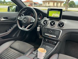 Mercedes-Benz GLA 180 2018 AMG LINE PANORAMA AUTOMATIC-thumb-16