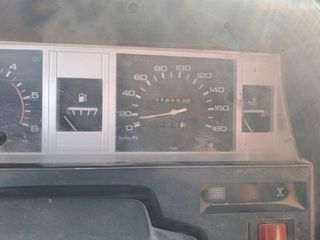 Nissan Navara 2001-thumb-9