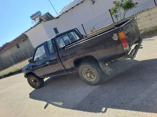Nissan Navara 2001-thumb-5
