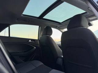 Hyundai i 20 2015 1.2 Panorama/Clima/Parktronic Full Extra-thumb-41