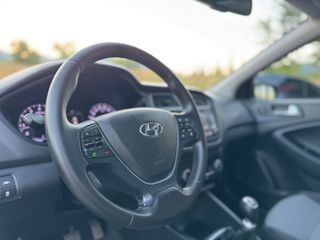 Hyundai i 20 2015 1.2 Panorama/Clima/Parktronic Full Extra-thumb-26