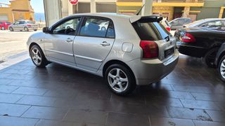 Toyota Corolla 2003 VVTI-thumb-1