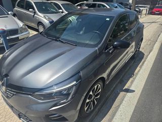 Renault Clio 2023 999cc