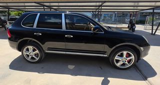Porsche Cayenne 2004 Turbo-thumb-1