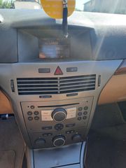 Opel Astra 2005-thumb-11