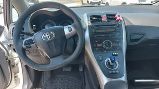Toyota Auris 2011 1.8 HYBRID ME BOOK SERVICE-thumb-10
