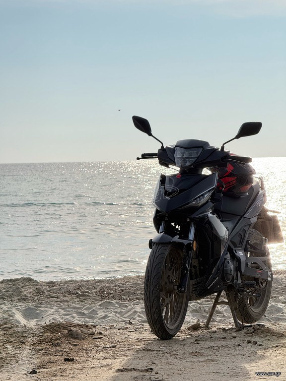 Malaguti Spectre GP 125 2025