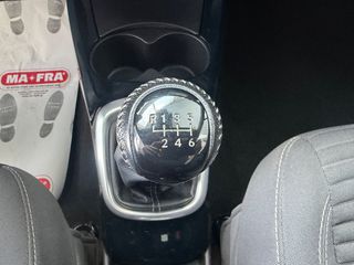 Toyota Yaris 2018 1.5 c.c 111hp 5D Selection 6 M/T-thumb-19