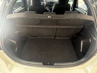 Toyota Yaris 2018 1.5 c.c 111hp 5D Selection 6 M/T-thumb-9