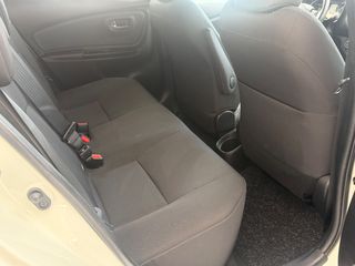 Toyota Yaris 2018 1.5 c.c 111hp 5D Selection 6 M/T-thumb-25