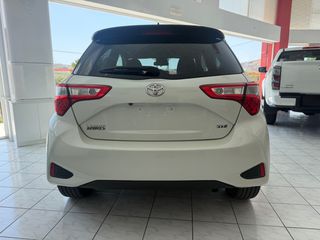 Toyota Yaris 2018 1.5 c.c 111hp 5D Selection 6 M/T-thumb-7