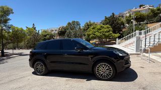 Porsche Cayenne 2022 E-HYBRID PLATINUM EDITION