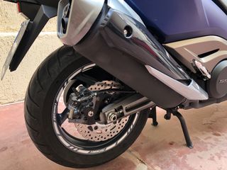 Kymco AK 550 2023-thumb-7