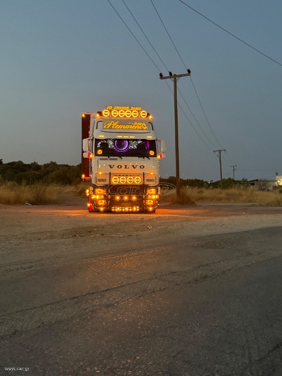 Volvo 2000