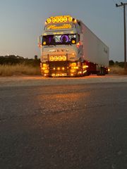 Volvo 2000-thumb-2