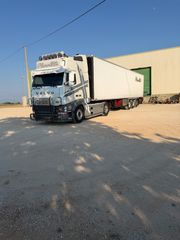 Volvo 2000-thumb-6