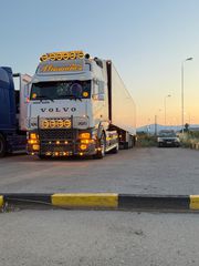 Volvo 2000-thumb-8