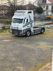 Volvo 2000-thumb-24