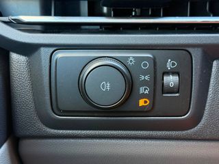 Κλούβα Ford 2024 TRANSIT CUSTOM LIMITED/L2/LED/NAVI/CAMERA/150ps-thumb-29
