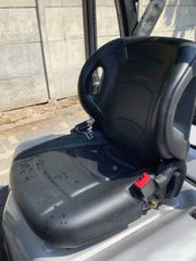 Nissan 2006 FD25-thumb-3