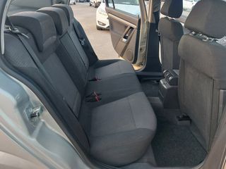 Opel Vectra 2007-thumb-12