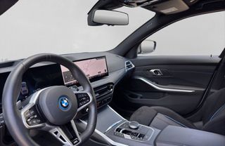 Bmw 330 2025 Touring M Sport - Plug-in Hybrid -292HP.-thumb-5