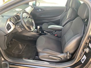 Citroen DS-3 2012-thumb-9