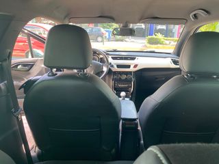 Citroen DS-3 2012-thumb-12