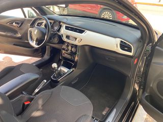Citroen DS-3 2012-thumb-13