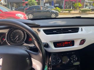 Citroen DS-3 2012-thumb-23