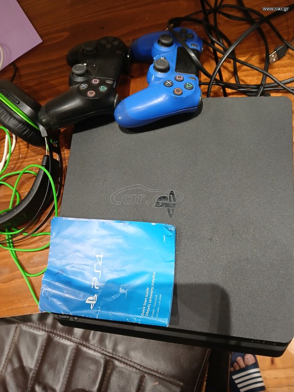 PLAYSTATION 4 PS4