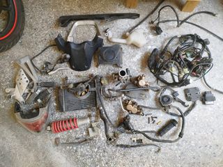 Honda Cbr 125 injection ψεκαστο διαφορά ανταλλακτικά από 5 έως