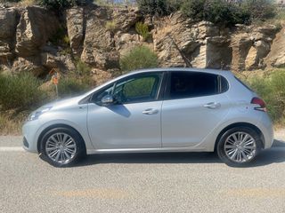 Peugeot 208 2017 1.2 PURETECH 82 STYLE-thumb-10