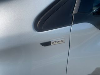 Peugeot 208 2017 1.2 PURETECH 82 STYLE-thumb-16