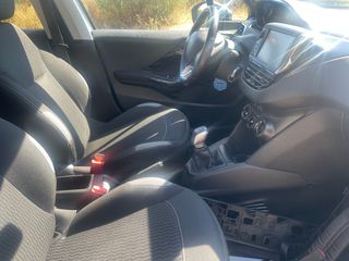 Peugeot 208 2017 1.2 PURETECH 82 STYLE-thumb-18