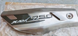 Honda X-ADV 250 κάλυμμα εξάτμισης