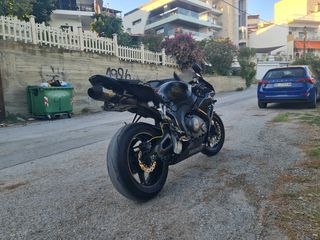 Honda CBR 1000RR 2006-thumb-4