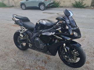 Honda CBR 1000RR 2006-thumb-6