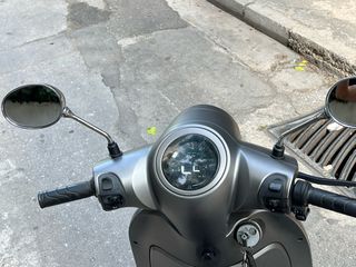 Vespa 125 2023-thumb-3