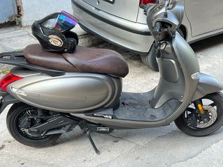 Vespa 125 2023-thumb-4