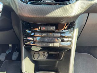 Peugeot 2008 2015 Full Extra! Allure!-thumb-17