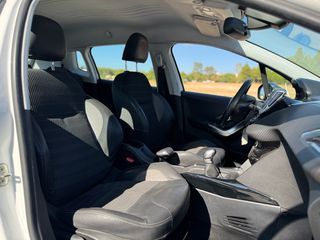 Peugeot 2008 2015 Full Extra! Allure!-thumb-21
