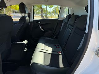 Peugeot 2008 2015 Full Extra! Allure!-thumb-23