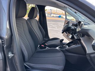 Peugeot 208 2020 PureTech Active Business-thumb-22