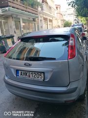 Ford Focus 2005 GHIA-thumb-5